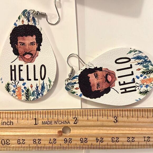 Fun Fashion Earrings - Picture 2 of 2